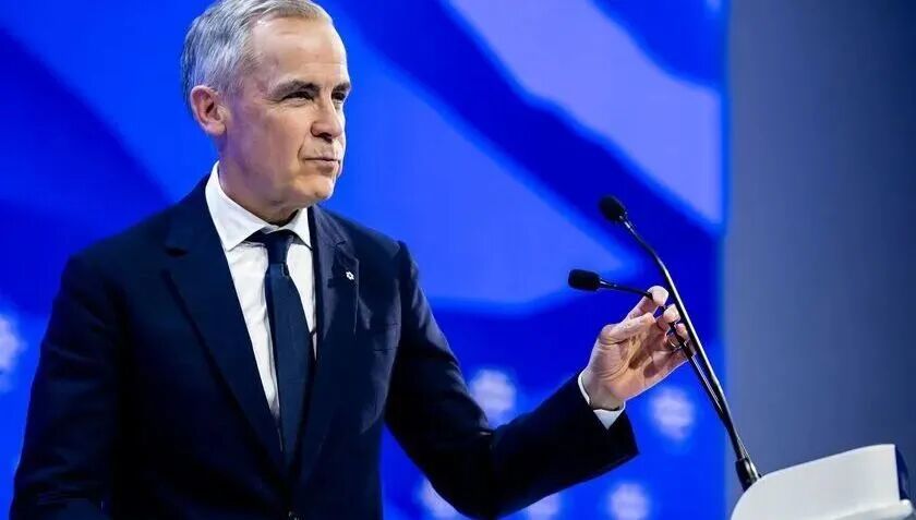 加总理卡尼在出席2026年的世界经济论坛年会时表示中等规模强国必须携手行动(图源:IC)