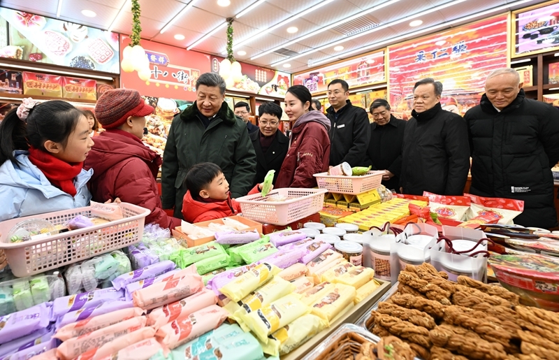 （2024年2月1日，习近平总书记来到天津，看望慰问基层干部群众）