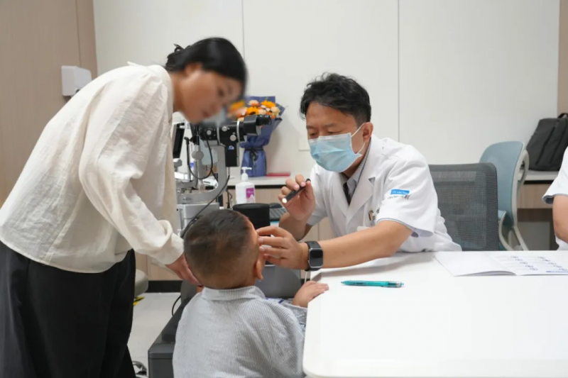 9月27日白大勇教授坐镇郑州中视眼科,开启专家门诊预约