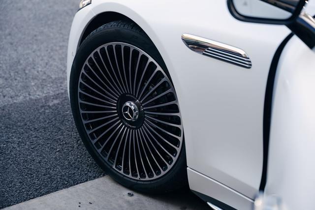 重新诠释传奇——全新梅赛德斯-迈巴赫SL 680 Monogram系列试驾体验-有驾