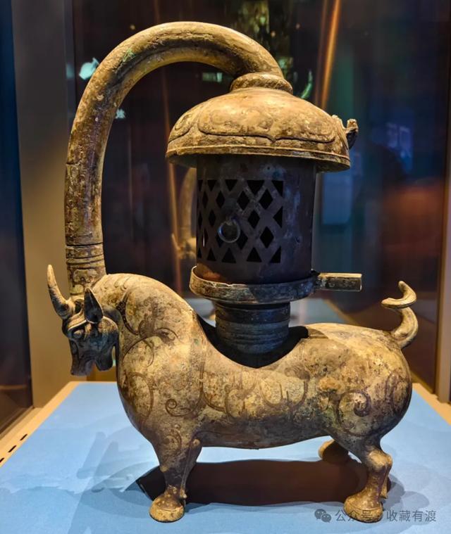 东汉错银铜牛灯 图源南京博物院