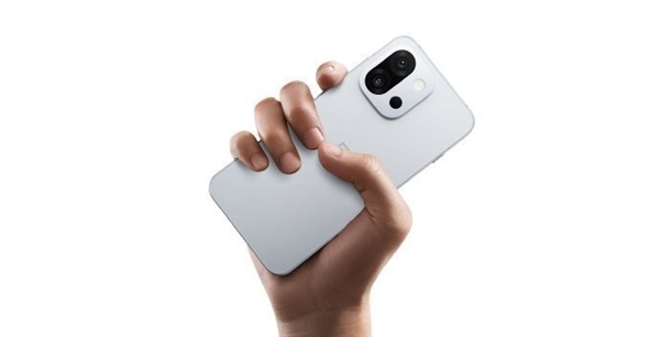 小屏用户的梦想旗舰降临!一加15T关键信息都在这了