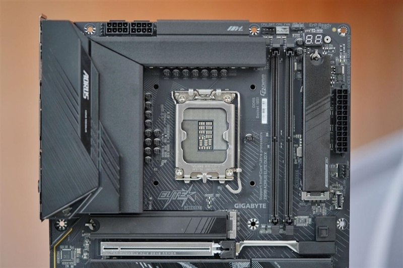 D5 Single Boost实测！技嘉Z890 AORUS ELITE DUO X主板内存体验：单通道游戏性能干翻双通道