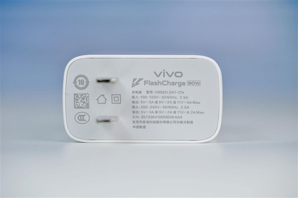 支持4K原生感Live!vivo S60元气版仲夏夜图赏