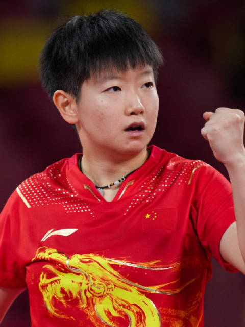 孙颖莎1秒钟3次碎步调整！将步伐体现的淋漓尽致，解说哇声一片