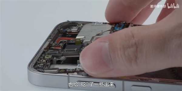 那些外国博主们 怎么突然开始吹中国手机了