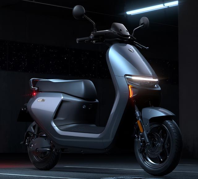 九号、小牛电摩，都降到了3000元档，为什么电动自行车却涨价了？-有驾