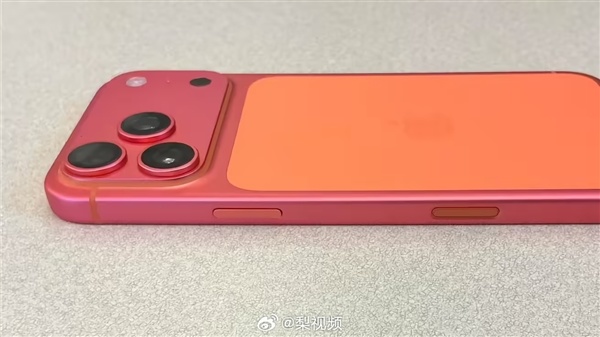 历史重演!用户吐槽iPhone 18 Pro褪色:跟上代问题一模一样