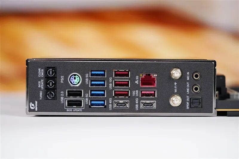 AMD X3D最强优化!七彩虹iGame X870E Vulcan OC V14火神主板评测:专属优化 温度更低性能更强