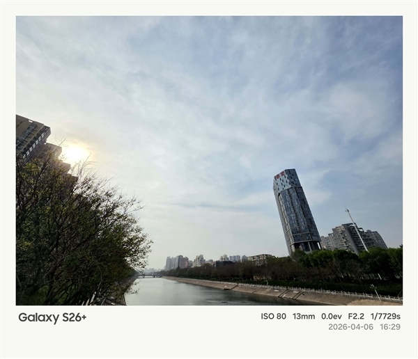 第五代骁龙8至尊版加持！三星Galaxy S26+手机体验评测：浮薄与性能兼得