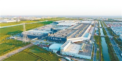 特斯拉上海超级工厂俯瞰。邱道岑摄(影像中国)