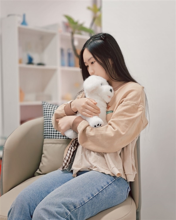 会撒娇能成长!科沃斯毛团陪伴机器人图赏