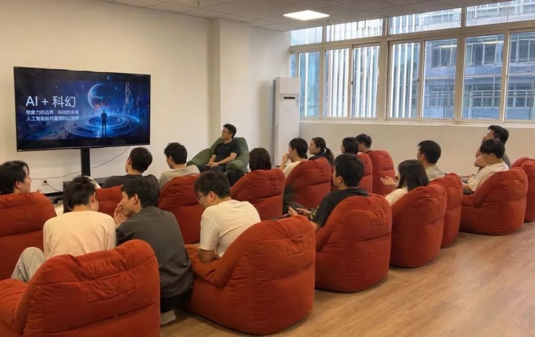 宁波软件园NBOPC赋能中心的分享会 图源:“宁波晚报”微信公众号