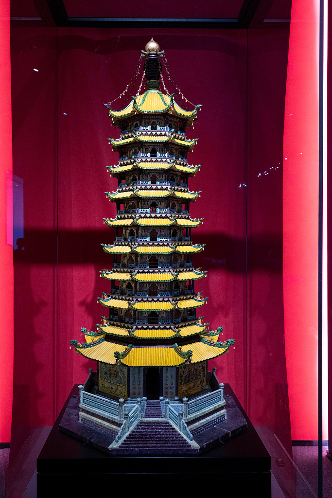 由上海土山湾孤儿工艺院300名孤儿工匠于1913年制作的“大报恩寺琉璃塔木塔模型”。(视觉中国)