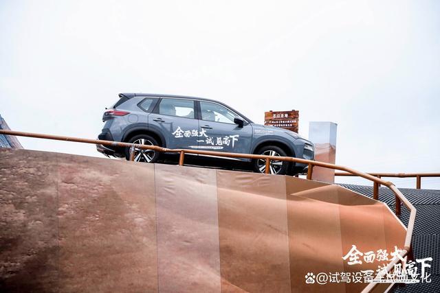 青海试驾道具液压坡道揭秘汽车性能测试关键环节-有驾