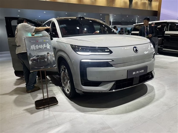 9分钟充饱 零下30度也不慌!腾势N9闪充版亮相北京车展 这旗舰SUV有点东西