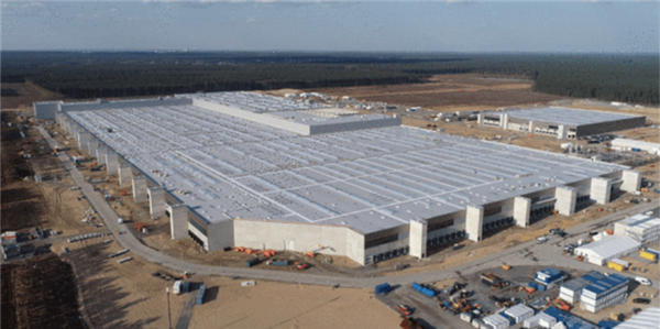 马斯克：你不必为AI清闲张惶 10年内上班将全凭自觉！