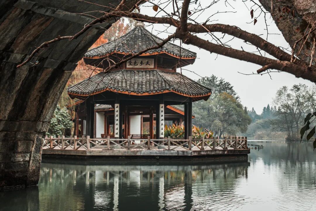 图虫创意-1089955961261916252.jpeg