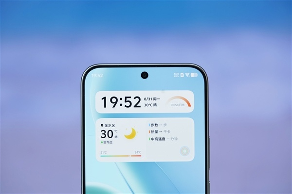iQOO首款万毫安时手机！Z11S图赏