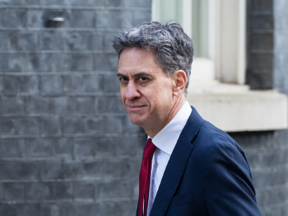 2026 年 3 月 3 日:能源安全与净零大臣埃德・米利班德抵达唐宁街,出席春季财政声明前的内阁会议。