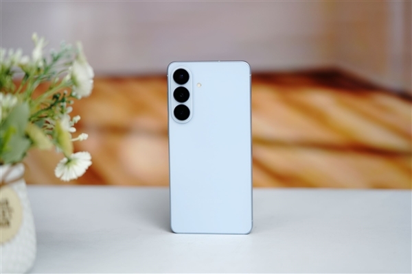 7999元AI旗舰！三星Galaxy S26+图赏