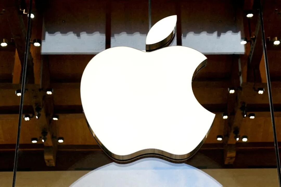 Apple 发布会现场展示图