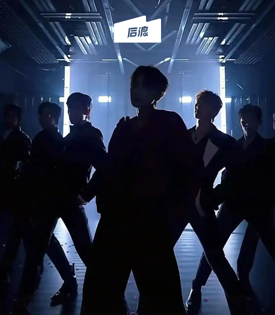 团播上瘾的女孩们,在直播间购买明码标价的“爱情”