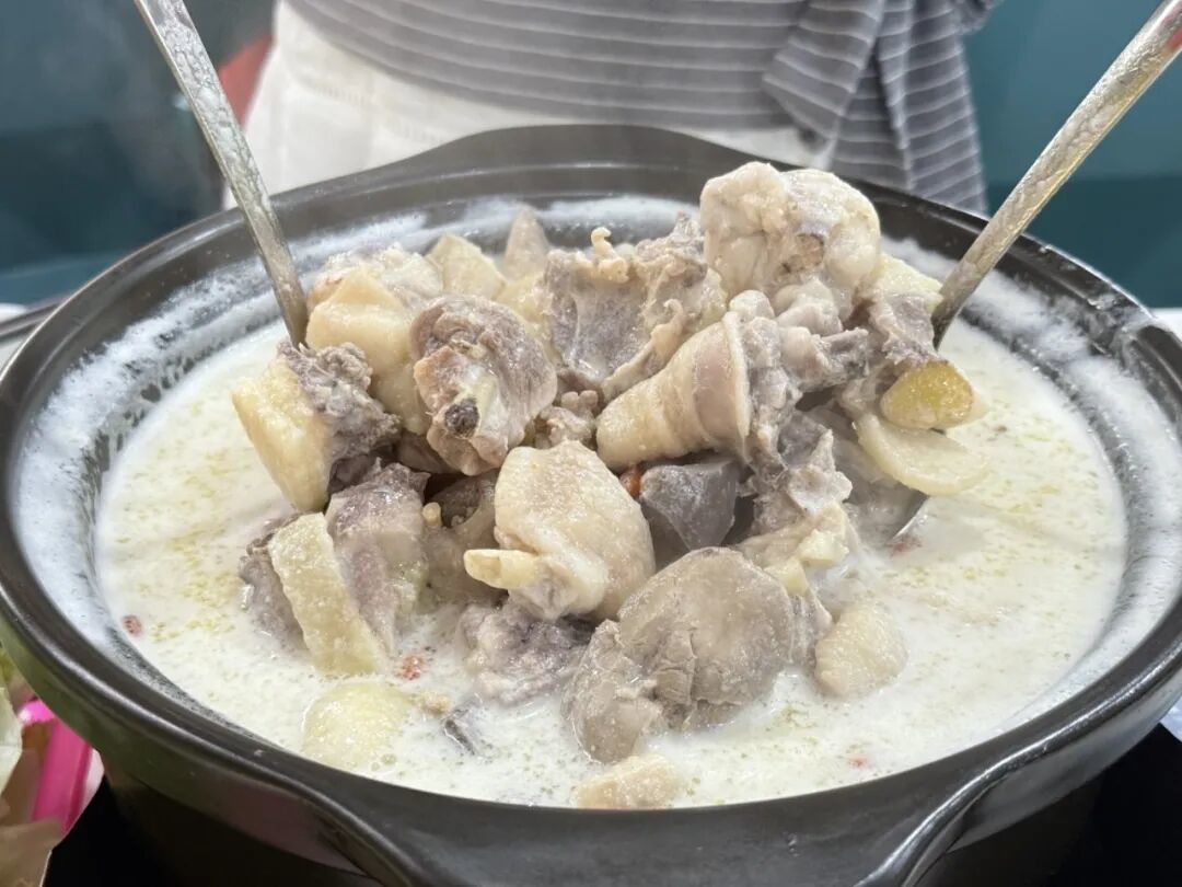 百年名宅农家饭 来源黄宏吉.jpg