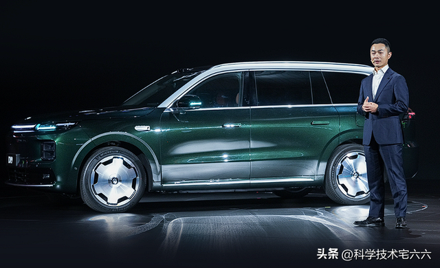 零跑副总裁透露D系列价格——不冲击豪华车价位,坚持成本定价!