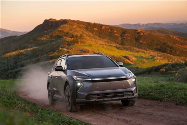 丰田全新电动跨界车bZ Woodland