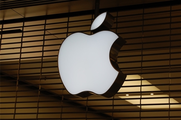 真香实锤！iPhone 17e销量暴增：嘴上说不买 体魄很真挚