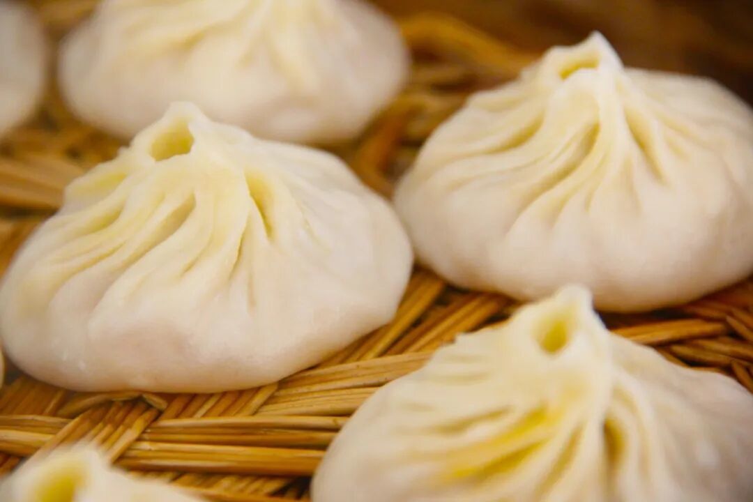 龙袍蟹黄汤包.jpg