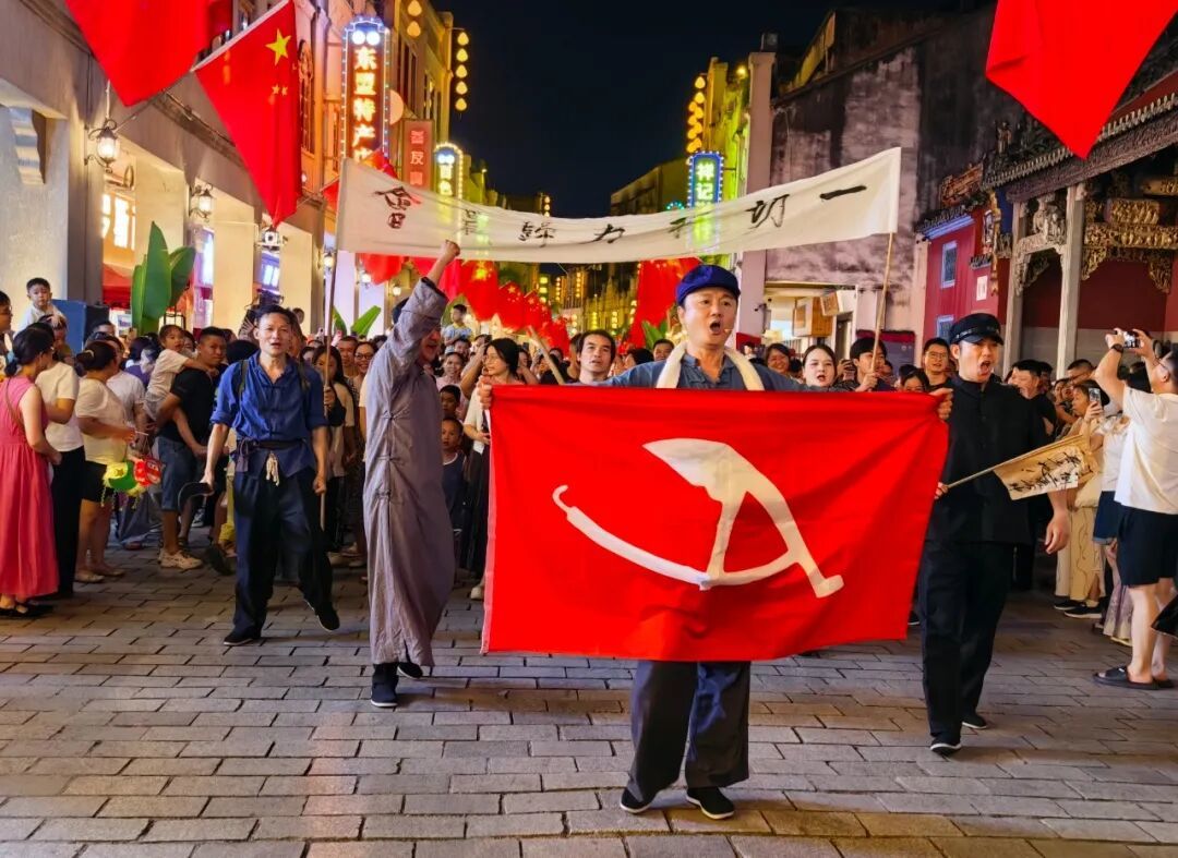 3《觉醒》表演现场。.jpg
