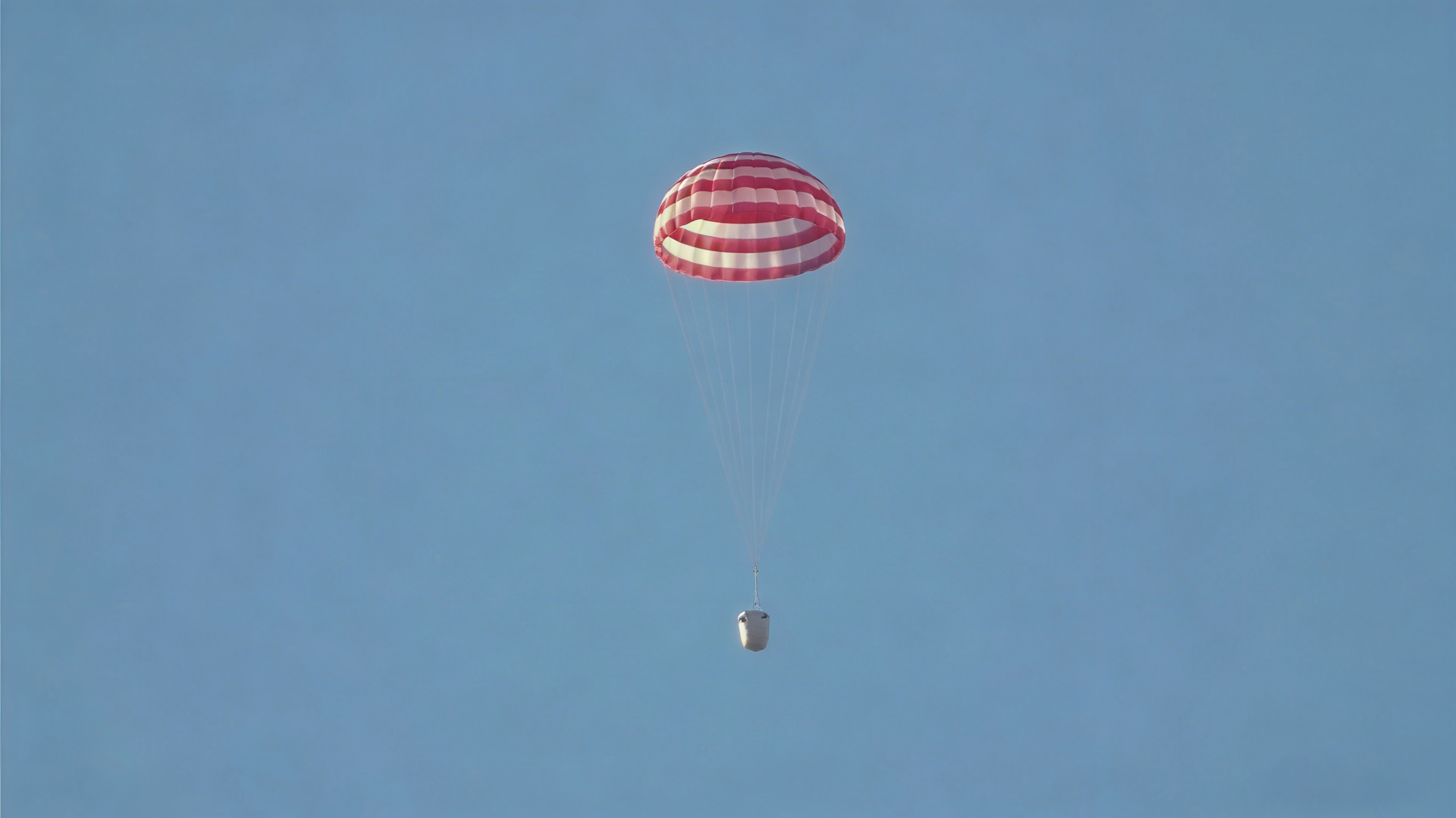 力鸿一号飞行器。