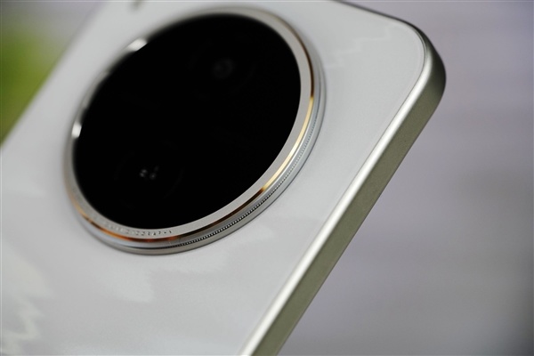 万级续航+IP68防水！ vivo Y600 Pro手机全面评测：蓝厂新一代户外机皇实至名归