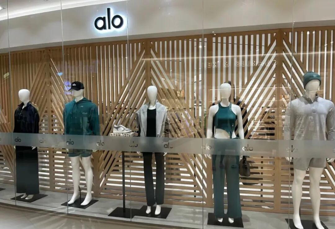 lululemon的头号对手一年赚走中产女人70亿(图11)