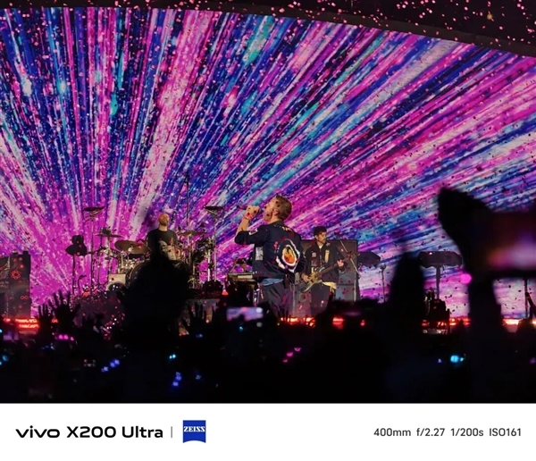 那些外国博主们 怎么突然开始吹中国手机了