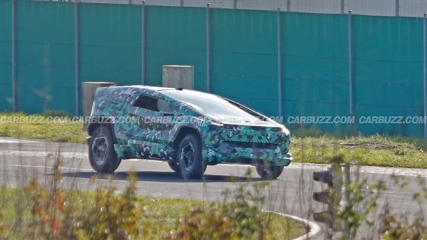 配全球最大挡风玻璃!沙特造车新势力首车首秀:造型太怪异