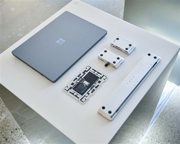 Surface与Macbook正面交锋
