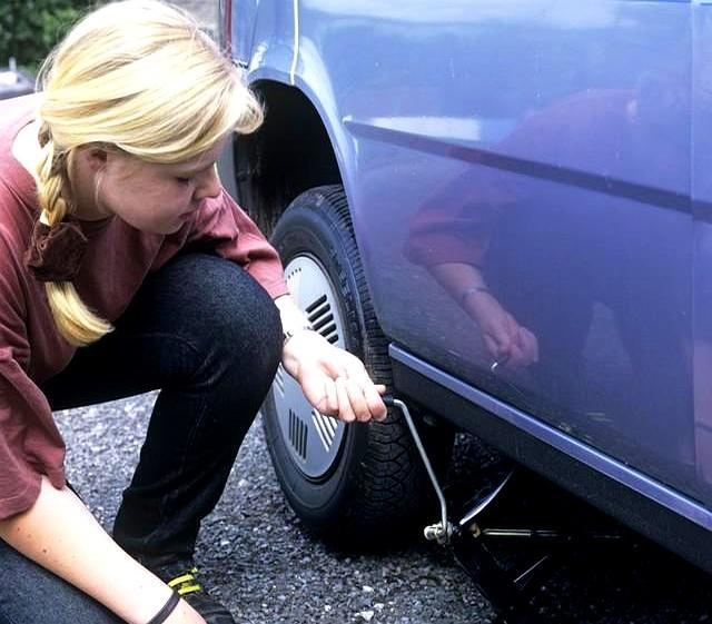 还在把2.5当万能胎压？吃过亏后我才知道，标准值其实藏在这里-有驾