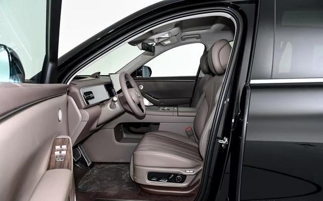 车长期不开,原地怠速=慢性毁车?维修工教3招,放半年也不亏电-有驾