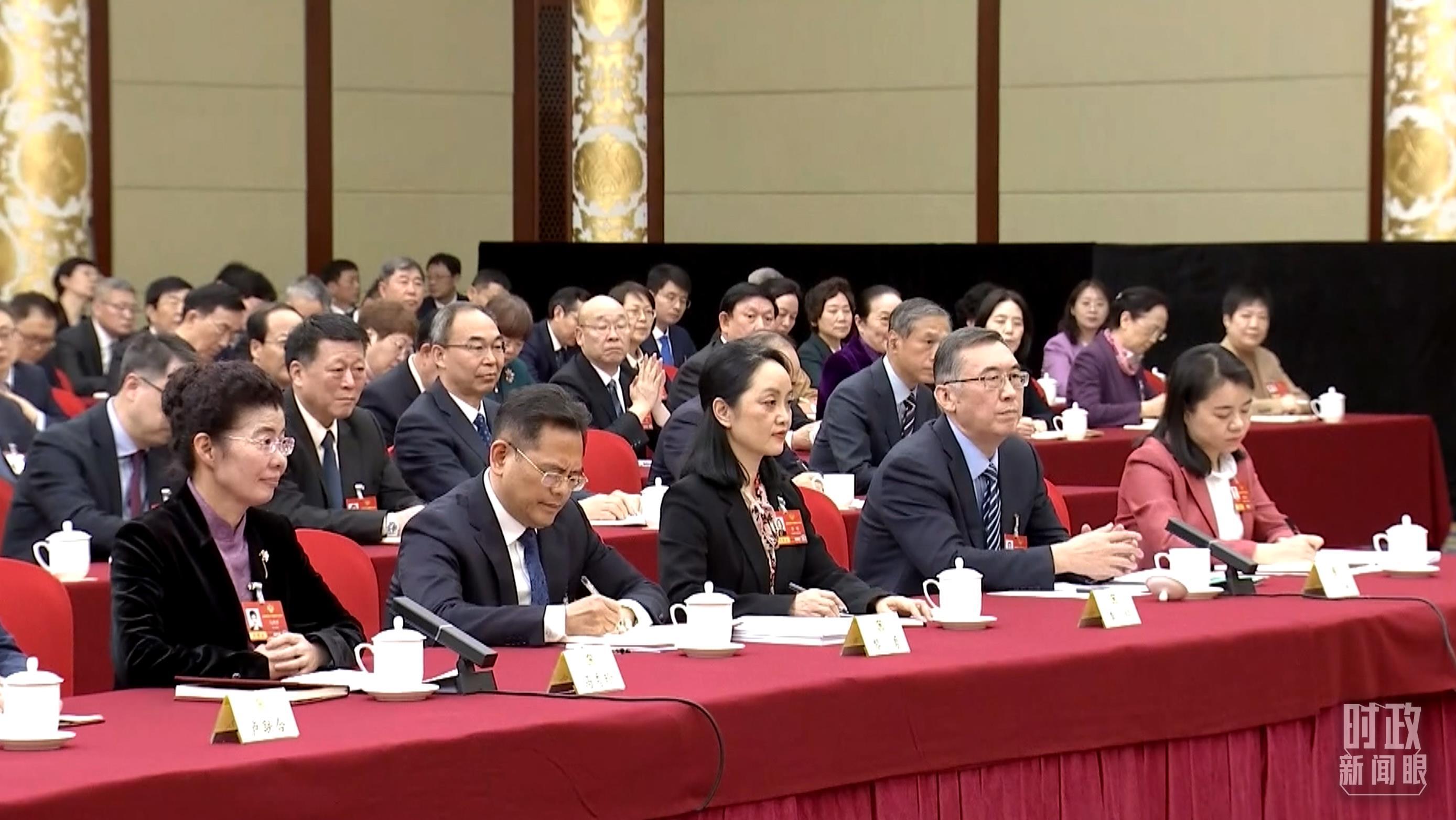 △今年3月6日,全国政协十四届四次会议农工党、九三学社、医药卫生界、社会福利和社会保障界委员联组会现场。