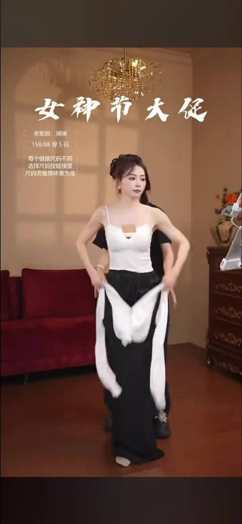 中国女主播堪比F1赛车进站的极速换装，外网播放超过500万！