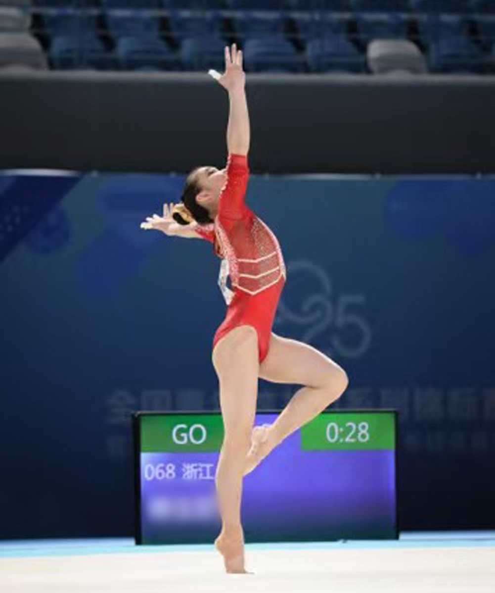 跳楼的女子冠军，到底经历了什么