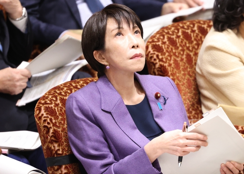 2025年12月15日,日本东京,首相高市早苗出席参议院预算委员会会议。 IC Photo