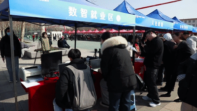 “智能化”“求精确”“全天候”——三个要道词看服务服务新升级