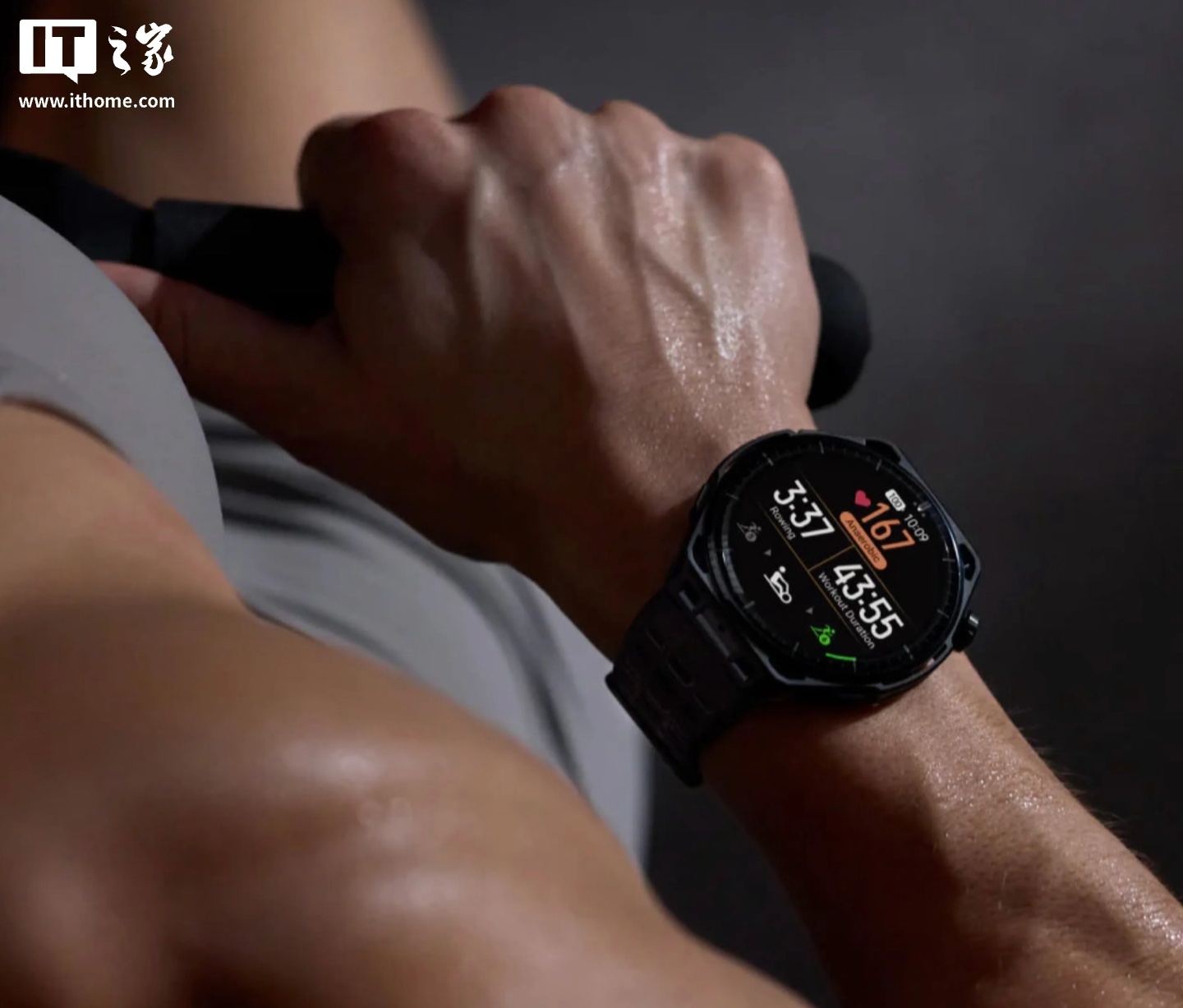 华米Amazfit Balance 3智能手表发售,2499元