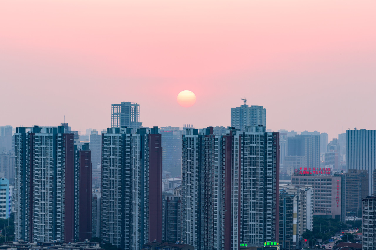 稳健破局，聚力化险：万科2025年营收2334亿，以实干筑牢交付与经营根基