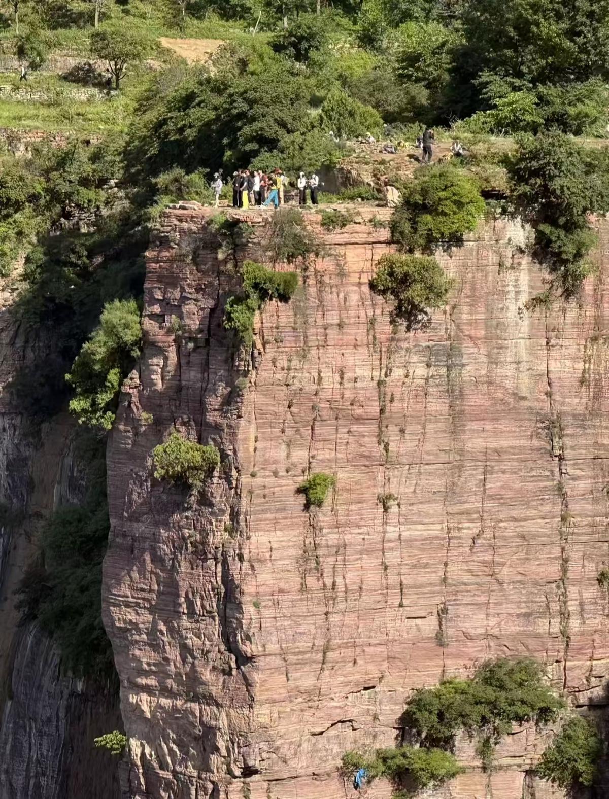 男子南太行坠崖