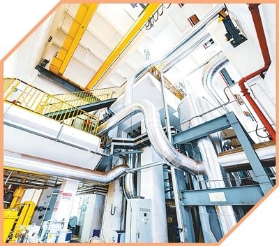 超临界二氧化碳发电机组。　